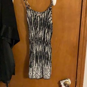 Target black & white romper XS
